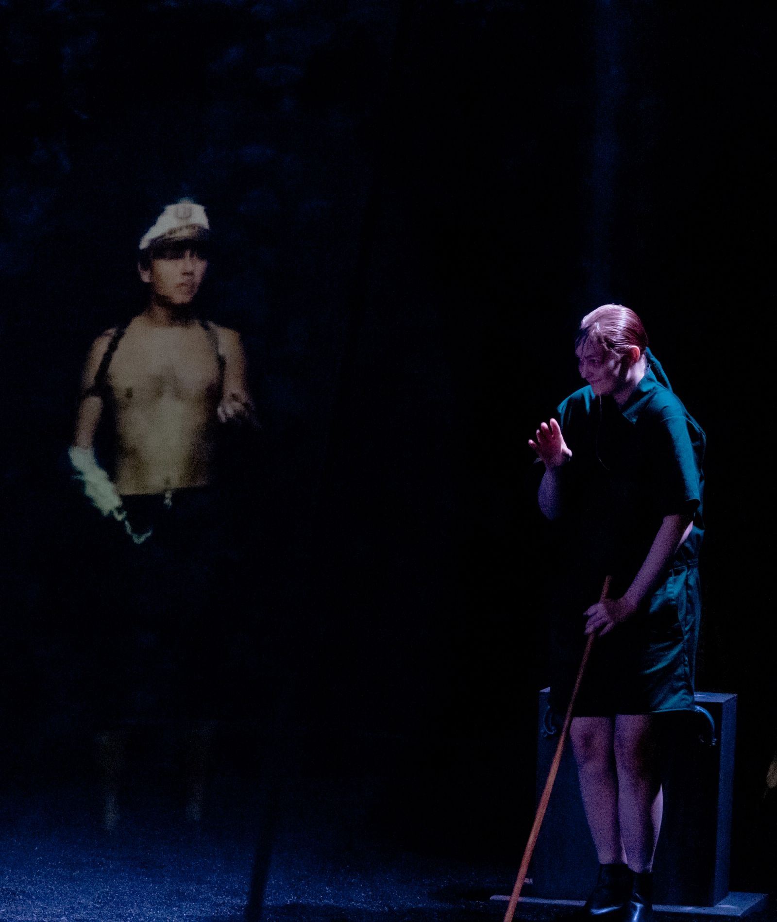 Døde Menn og Tørste Kvinner - Bilde 2