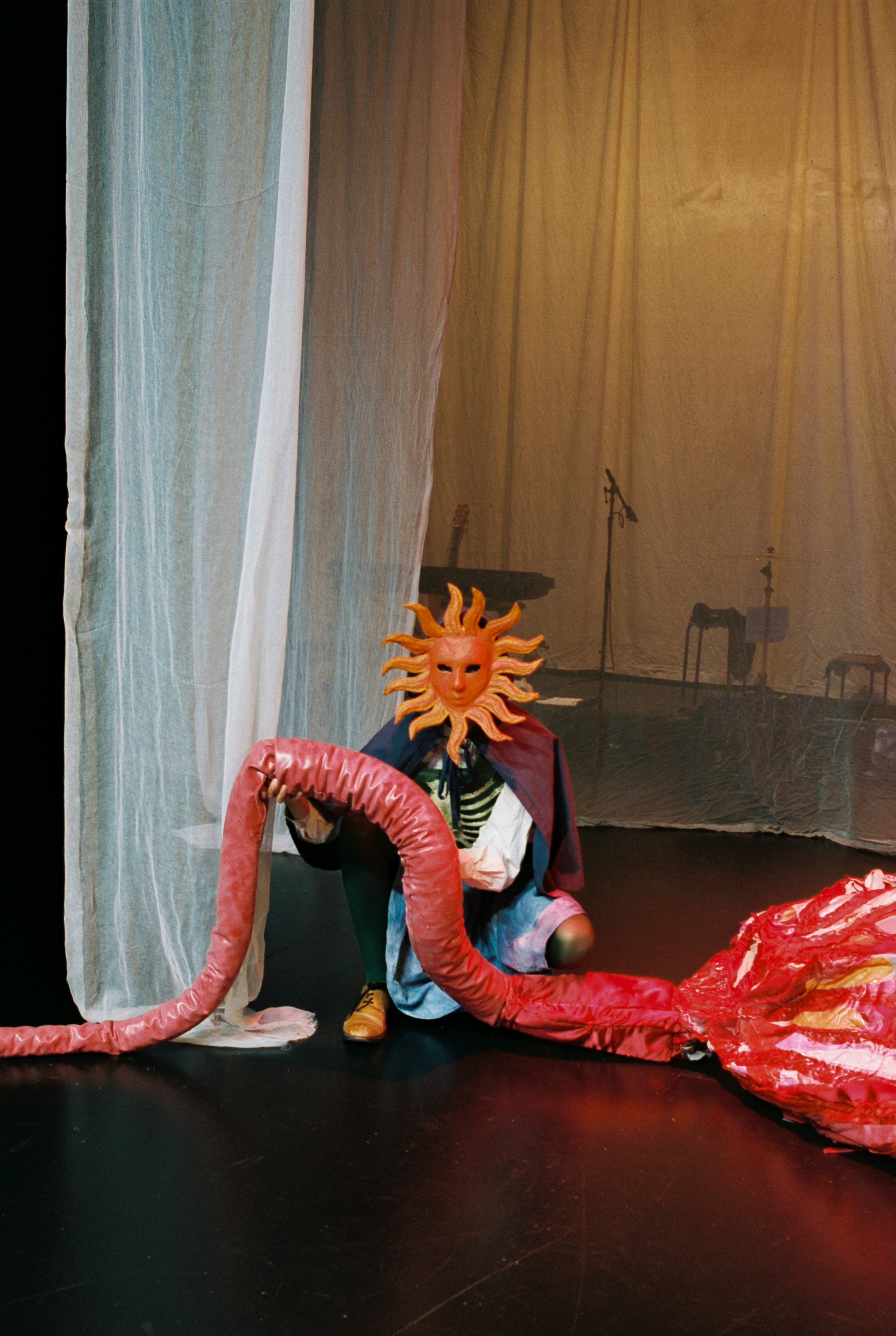 A Tale of Sun and Shine - Bilde 7